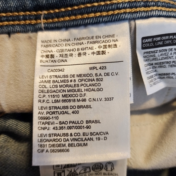 Levi’s Perfectly Slimming 512 Straight Leg Jeans Women's 12 Medium Wash EUC - Picture 8 of 10